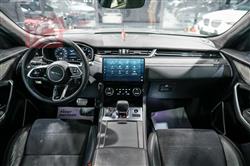 جاكوار إف-بيس